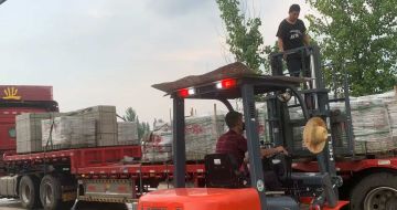 伊春 黄金麻冰裂纹，地铺石装车