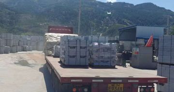 伊春 芝麻白仿形路沿石，直形路沿石