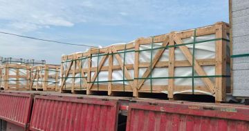 伊春 芝麻白花岗岩地铺石出口专车-泰国游