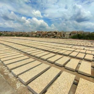 伊春 黄金麻荔枝面花岗岩石材地铺石防护中