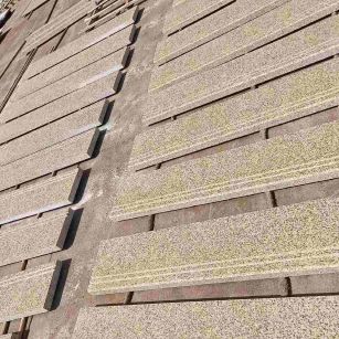 伊春 黄金麻花岗岩光面楼梯踏步