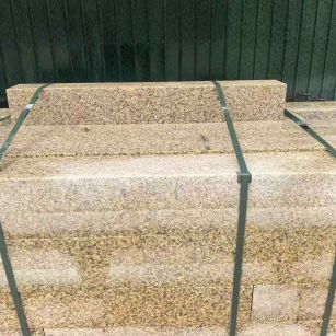 伊春 黄金麻花岗岩石材机切面栏杆料半成品