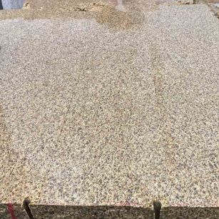 伊春 黄金麻花岗岩石材方料