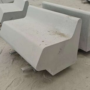 伊春 芝麻白花岗岩异形坐凳，石凳