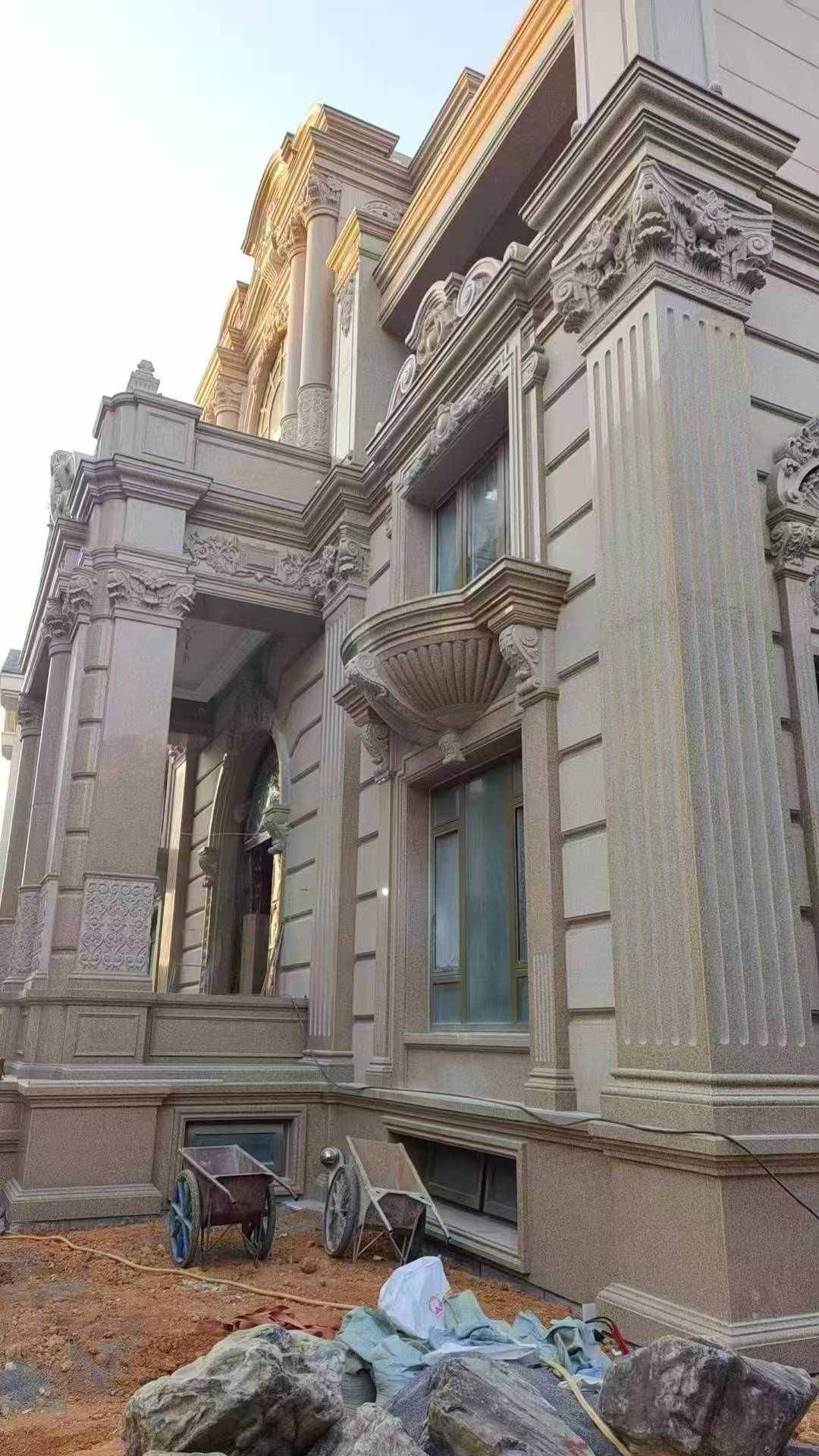 伊春 黄金麻花岗岩光面别墅外墙干挂施工完成