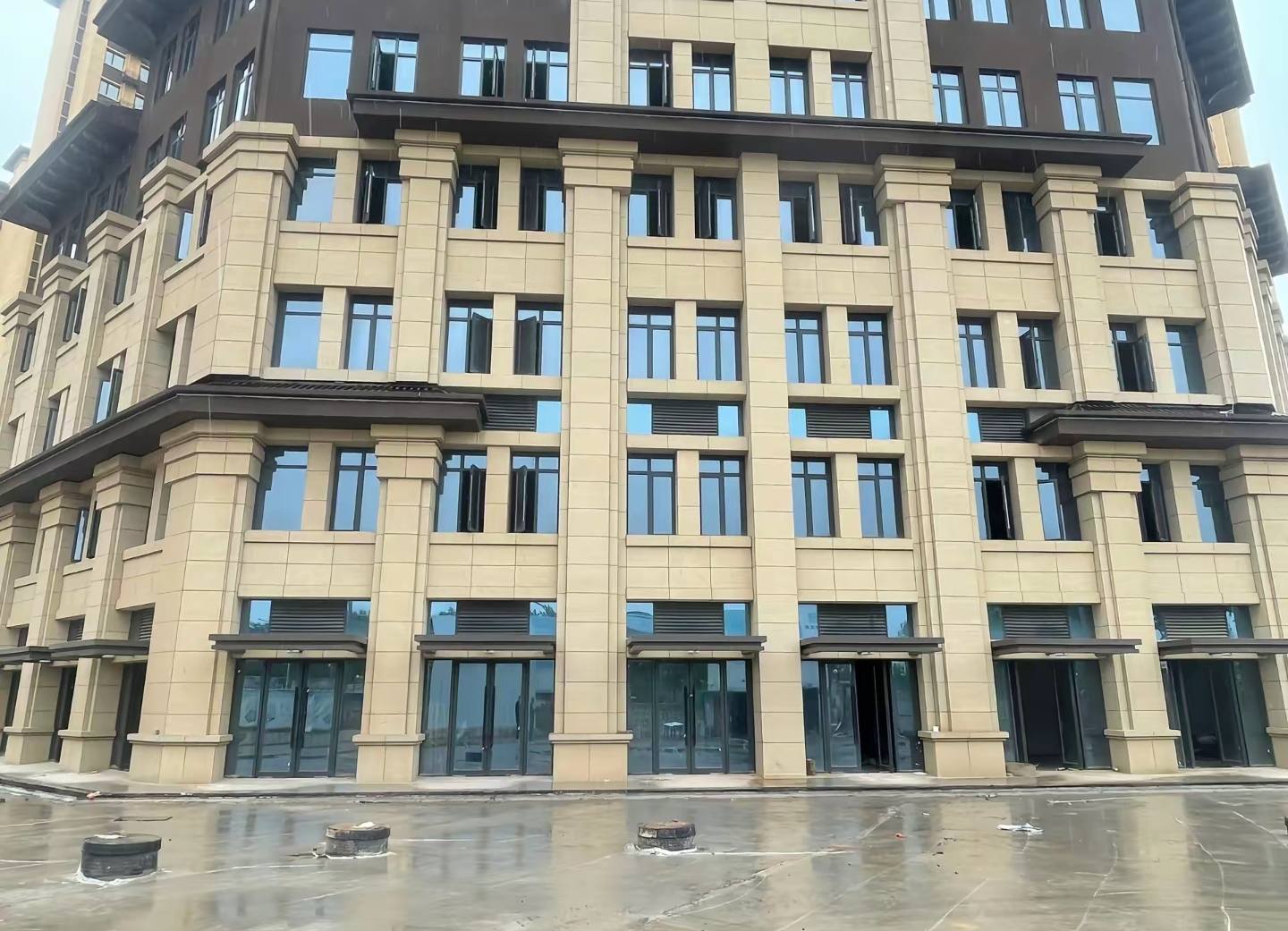 伊春 黄金麻花岗岩荔枝面小区外墙干挂