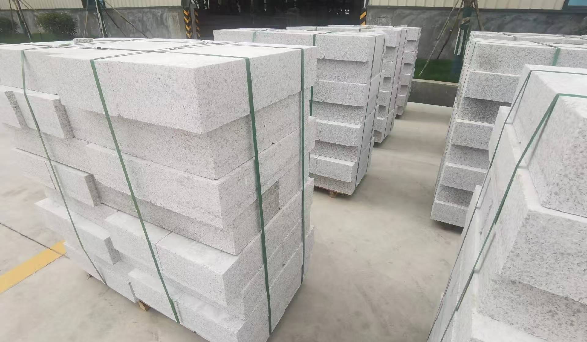 伊春 白麻花岗岩路沿石，立缘石，平缘石，路牙石，道牙石，马路牙子等