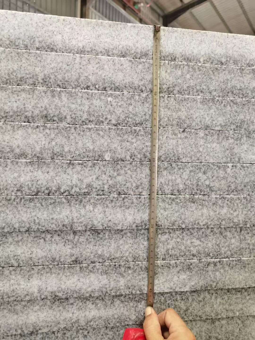 伊春 芝麻白火烧成品厚薄均匀，B料价格接近A料质量