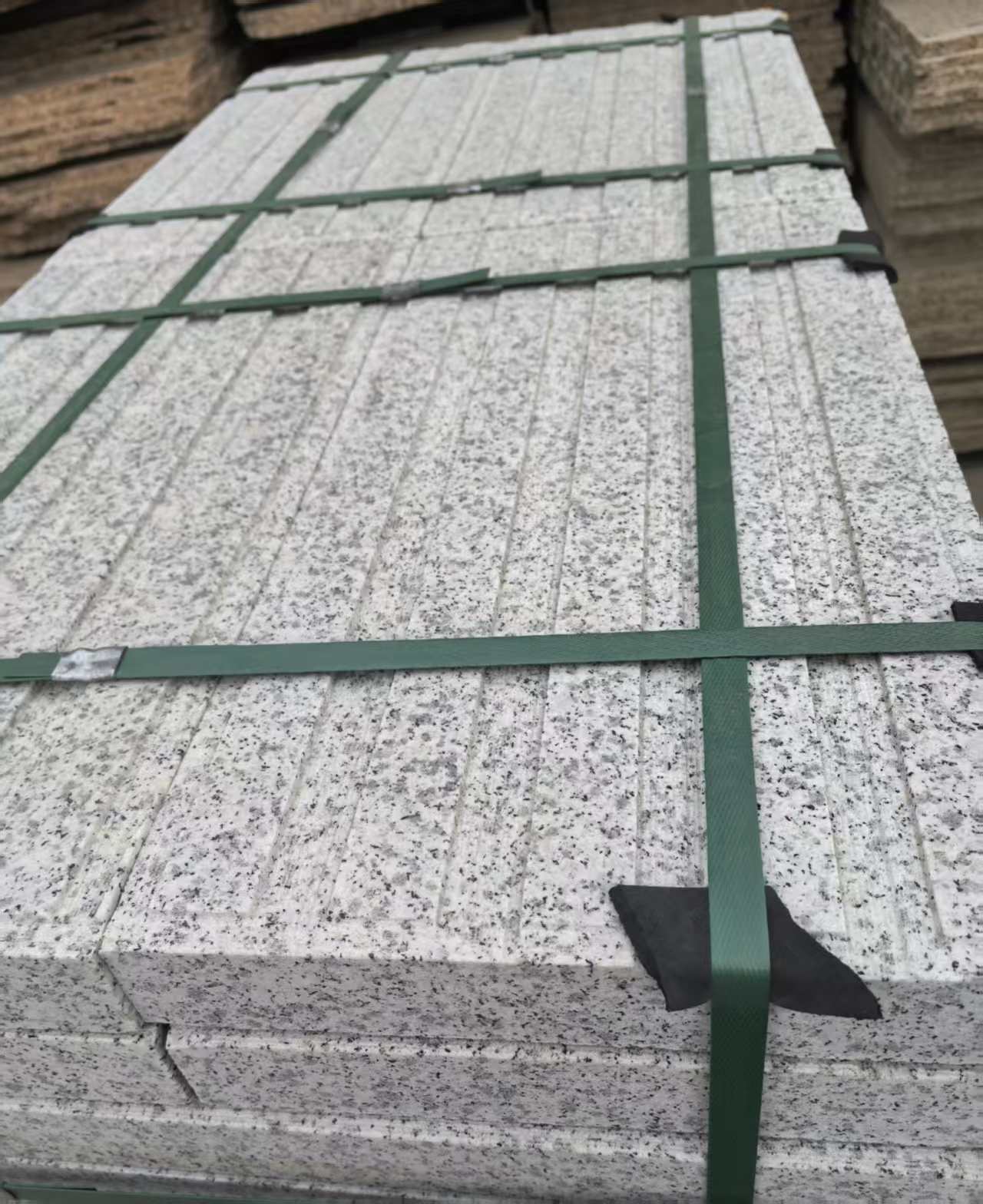 伊春 白麻花岗岩直行盲道石，盲条，地铺石